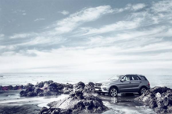 Photograph Makarand Baokar Mercedes Ml 350 on One Eyeland